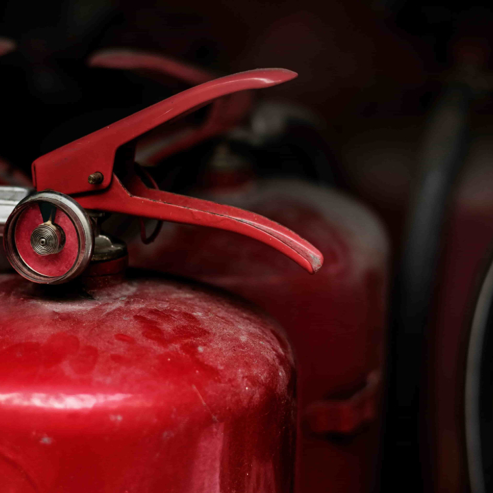  Tipos de extintor y clases de fuego para controlar un incendio